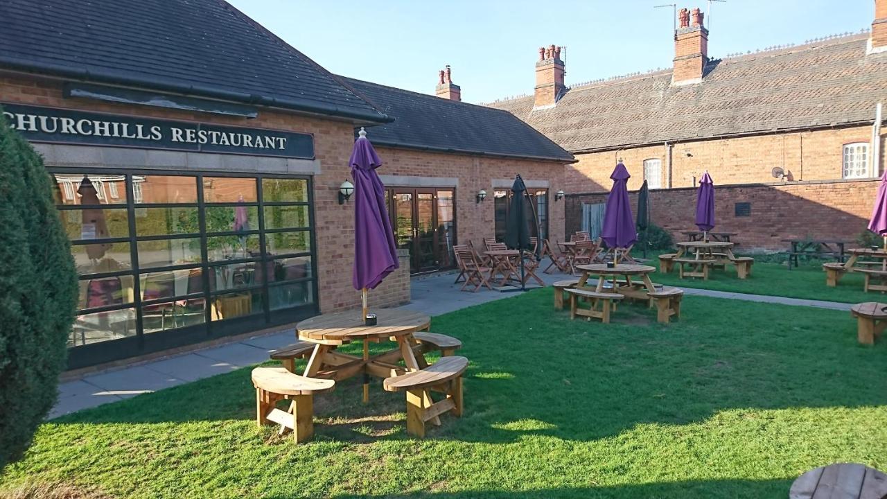 Blue Boar Inn Atherstone Exterior foto